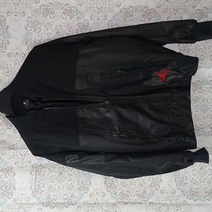 JORDAN  BLACK BOMBER JACKET SZ. M